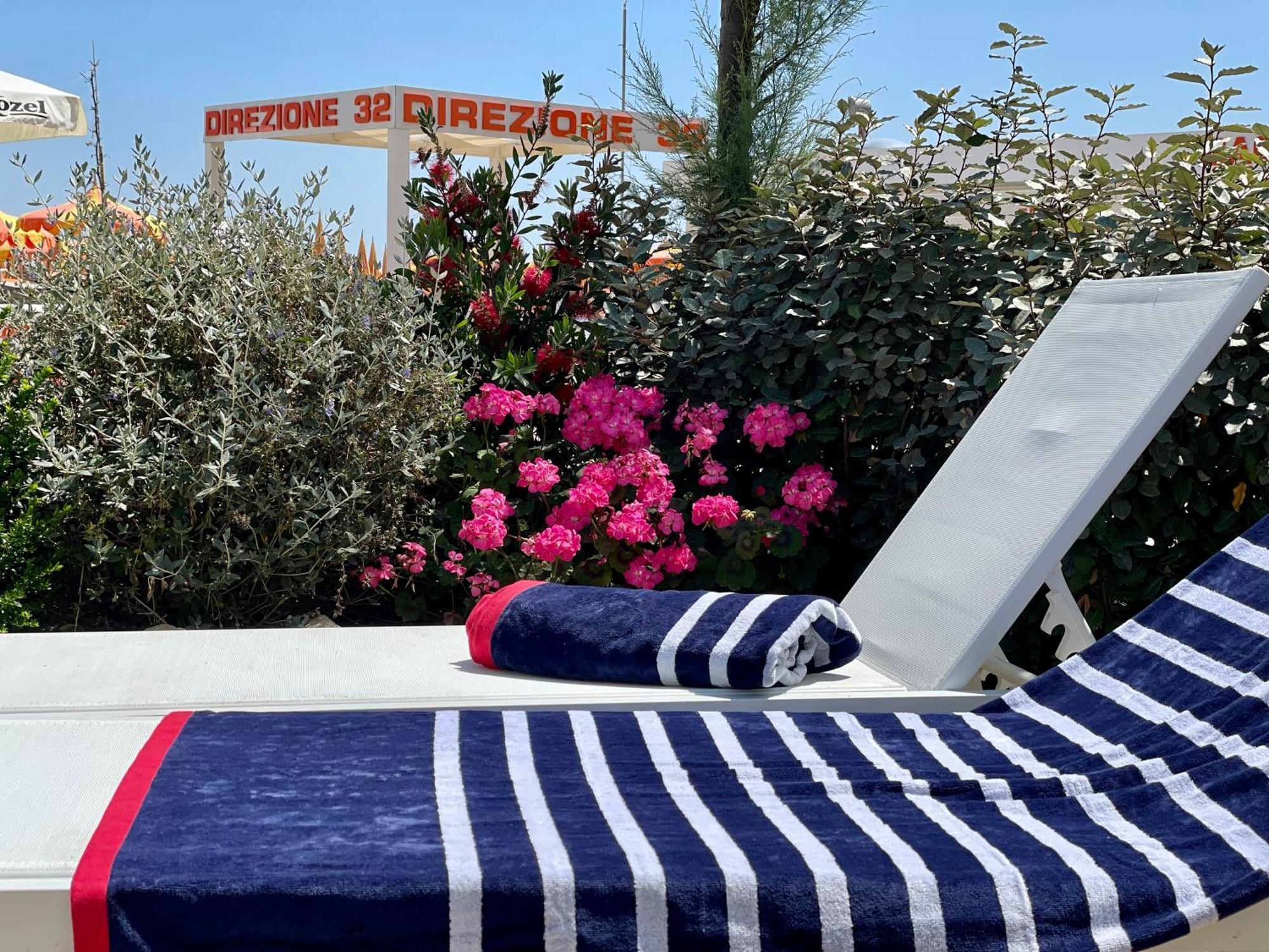 Villa Le Agavi Luxory Beach Surfhouse Bellaria-Igea Marina Exterior foto